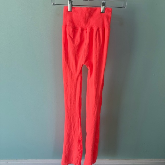 free people movement womens Good Karma Flare Leggings coral size xs/s - Picture 8 of 10